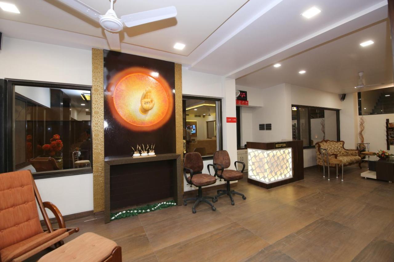 Capital O 36691 Hotel Aashirwad Inn Jabalpur Exterior foto